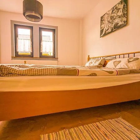 شقة Bei Goscha Mit Schlossblick برونفلس