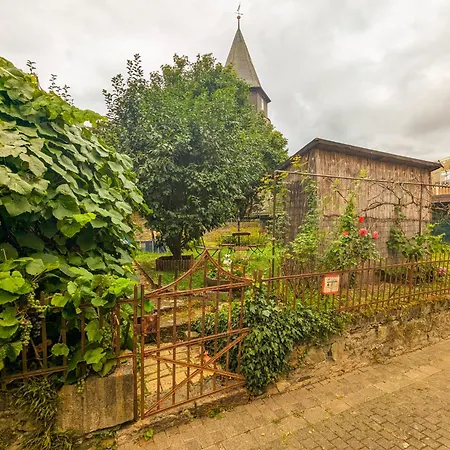 Bei Goscha Mit Schlossblick