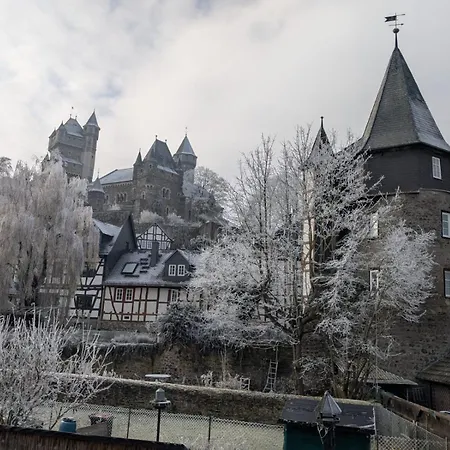 شقة Bei Goscha Mit Schlossblick برونفلس