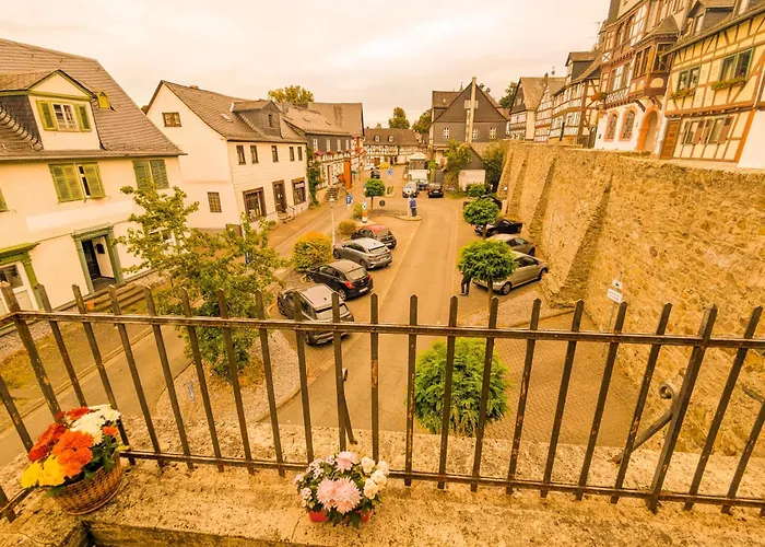 Bei Goscha Mit Schlossblick